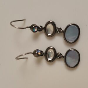 SET: ANNE KLEIN Necklace & Earring Set